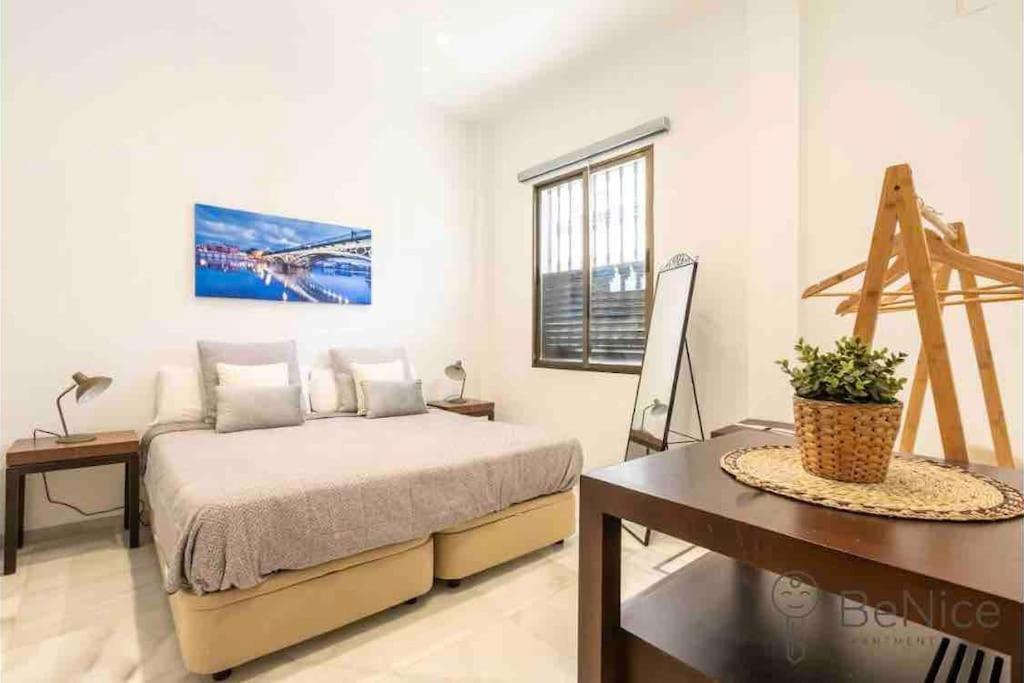 Luxury Apartamento Sevilla Centro -Triana Exterior foto